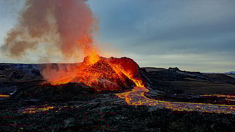 Iceland may spray water on lava to save town