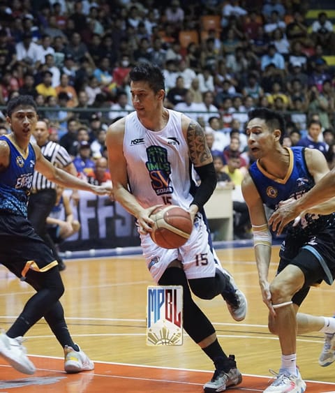 Photograph COURTESY OF MPBL
MARC Pingris wants to keep on playing for the Imus SV Squad in the MPBL while starting his coaching career with Blackwater in the PBA.