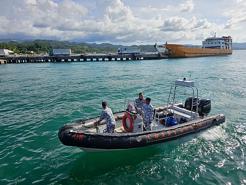 Search for man who fell overboard ongoing — PCG