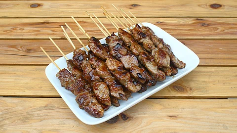 From the success of the beloved SM Turon comes our latest sensation. Say hello to BBQ Master! It's tender, tasty, and ready-to-cook, making it perfect for any get-together.