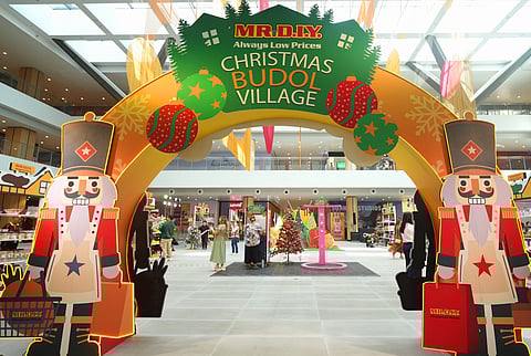 MR. DIY’S Christmas Budol Village.