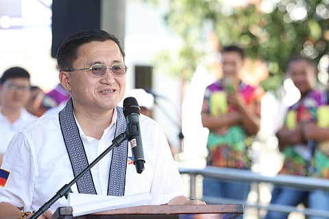 Bong Go promptly assists fire victims in Midsayap