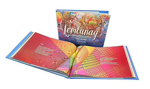 The latest book by National Artist for literature Virgilio
S. Almario, ‘Lemlúnay:
Pagunita sa Gunita.’ (Photograph by Roel Hoang Manipon
FOR THE DAILY TRIBUNE
)