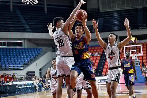 Two-time PBA MVP James Yap plays his first game of the season and hits two three-point shots in Rain or Shine's 115-110 win over Blackwater in the PBA Commissioner's Cup. (PBA Media Bureau)