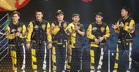 photograph courtesy of x.com/abs-cbn
AP Bren is off to a hot start after beating the Burmese Ghouls in the opening salvo of the M2 Mobile Legends World Championship.