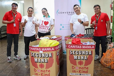 photograph courtesy of caritas manila
More than 10 boxes of clothes, shoes, books, toys, and even household items were collected from Converge employees over a span of a month when Segunda Mana boxes were deployed to three Converge offices.