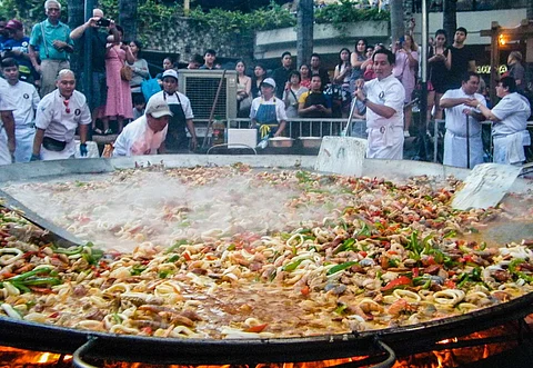 Ayala Malls Greenbelt presents grand return of Paella Gigante