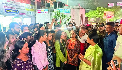 CM visits Mukherjee Nagar, listens to students’ woes