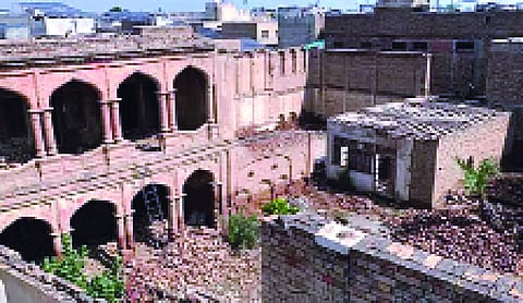 200-year-old Hindu temple seals in Pakistan