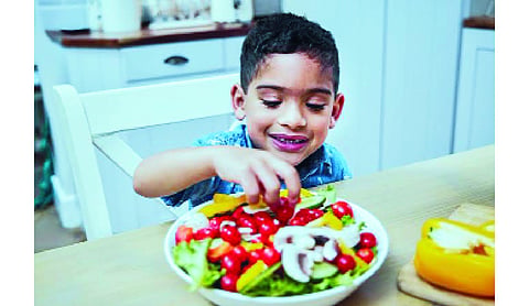 Help children make friends with food