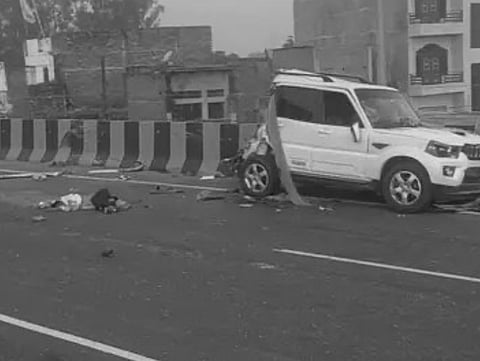 Four killed, three injured as speeding truck rams SUV on Prayagraj-Varanasi highway