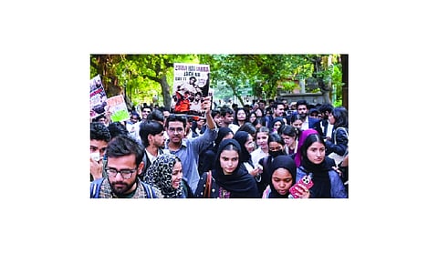 Congress MPs face FIR amid Jamia student union stir
