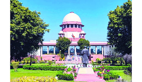 SC issues notice to Govt, ECI on Maharashtra SIR