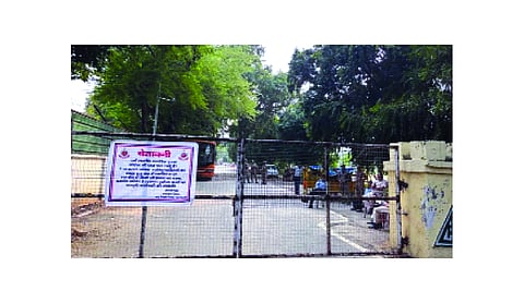 Delhi High Court refuses access to Race Course mosque for prayers