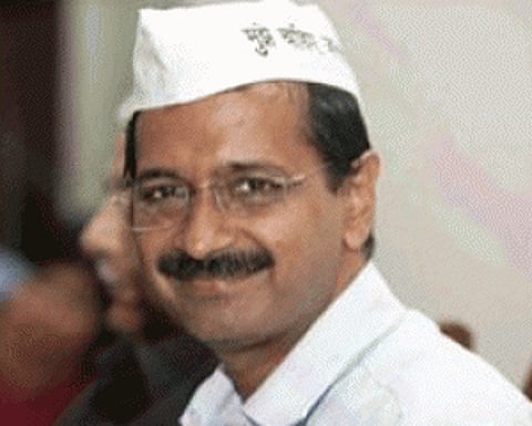 Kejriwal to contest against Sheila Dikshit in Delhi polls