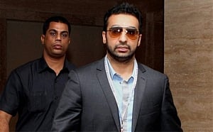 Kundra confesses to Royal betting