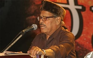Manna Dey's condition "slightly better": Hospital
