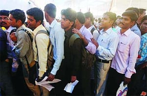 Private banks step up hiring; top-five add over 15,000 staff