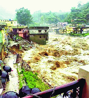 Stranded pilgrims to be airlifted
