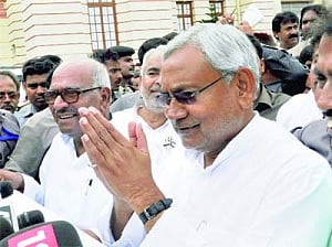 Nitish wins trust vote, says thanks to Cong