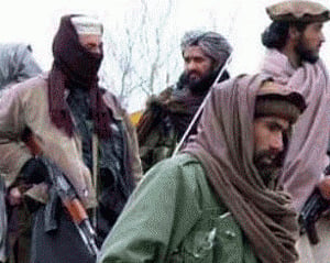 Gunmen kill 10 tourists in Pak hotel