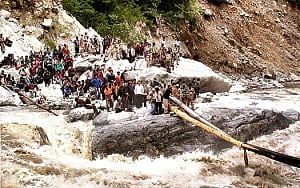 Hang in there, we'll get all of you out: IAF chief