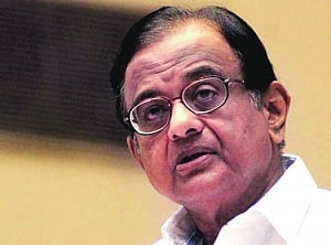 Chidambaram hopes RBI would consider fiscal measures during policy review