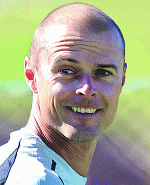 Martin retires from all form of cricket