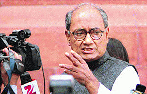 Digvijay hits out at idea of 'third front'