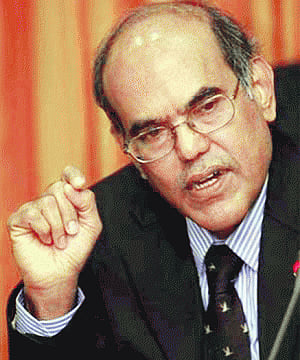 Difficult to predict rupee fall reversal: Subbarao