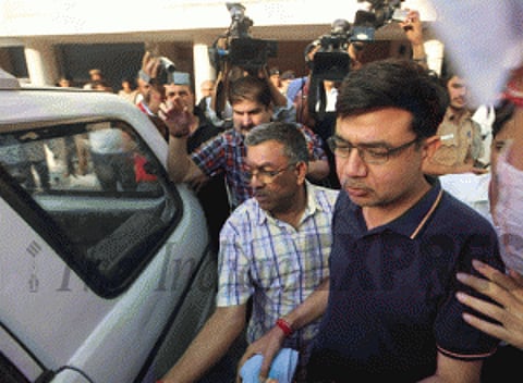HC notice to CBI on bail plea of ex-Railway minister's nephew