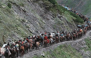 Small batch of nearly 1,100 pilgrims leave for Amarnath