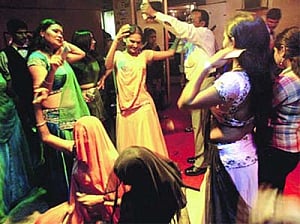 DF Govt may ban dances in 5 star hotels