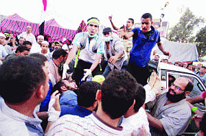 Forces mow down 120 Morsi supporters; 4,500 injured