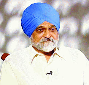 Poverty figure: Montek admits flaws in assessing method