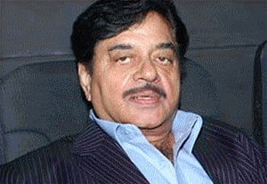 Advani best PM candidate: Shatrughan