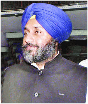Rahul yet to understand India & its people: Sukhbir