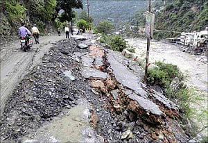 Heavy rains in U'Khand, four persons feared dead