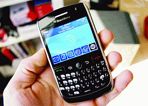 BlackBerry says considering selling itself