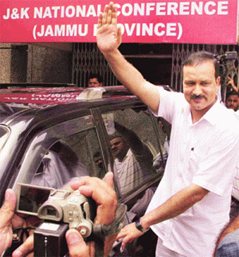 Tension prevails; J&K MoS quits