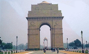 Delhi turns into fortress ahead of I-Day