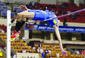 Bondarenko wins men's high jump, narrowly misses world record