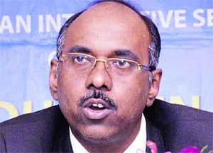 NSEl sacks top brass,fails to fully pay up first tranche