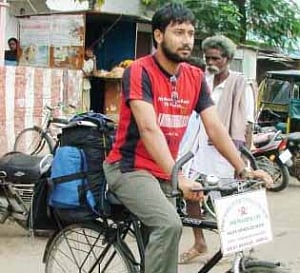Indian cyclist reaches Bahrain on global tour