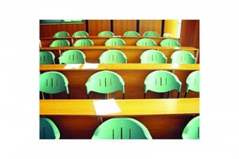 Govt may ease IIT admission norms