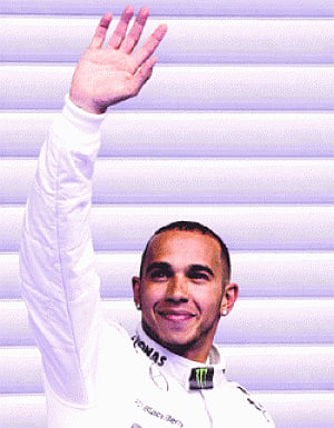 Hamilton secures fourth straight pole