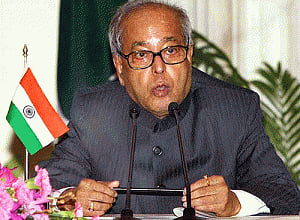 India's youth should help build resurgent India: President