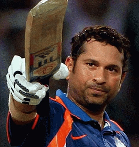 Tendulkar resumes training after undergoing hand surgery