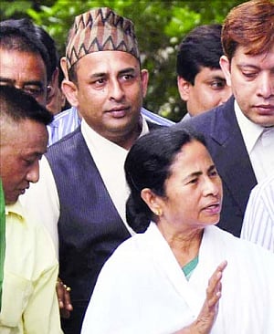 Empty streets greet Didi in Darjeeling