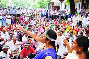 Two AP Ministers opposing Telangana quit